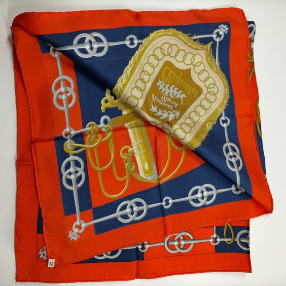 Like New Authentic Hermes scarf Carre 90 Red Silk100% - Picture 2 of 5